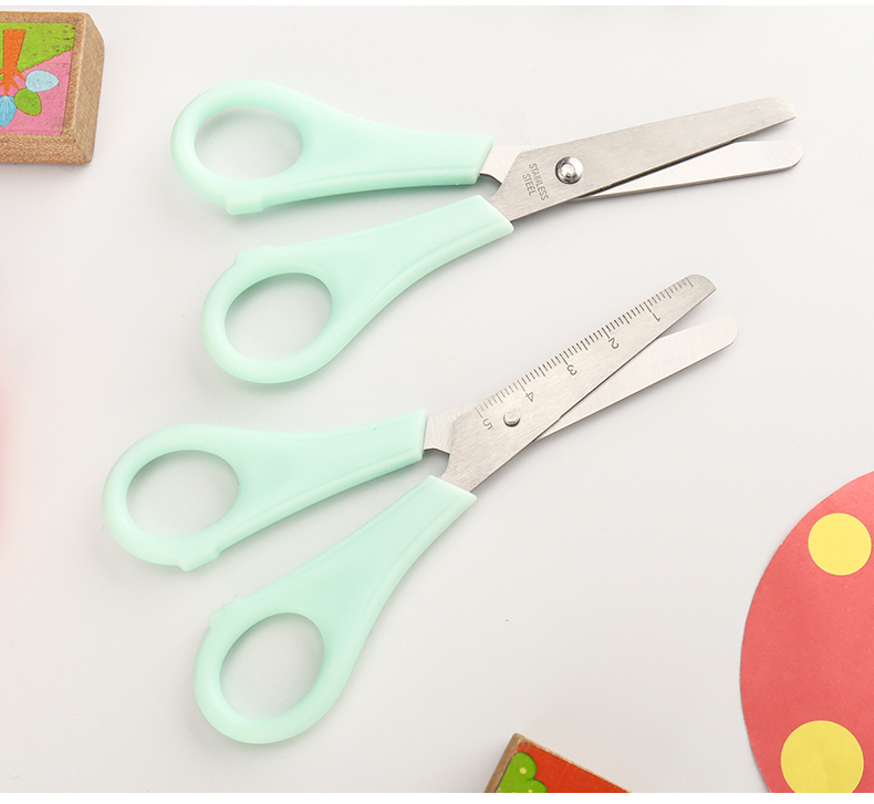 kitchen knives